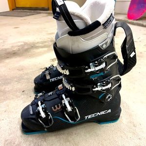 Wmns Technica Ski boot